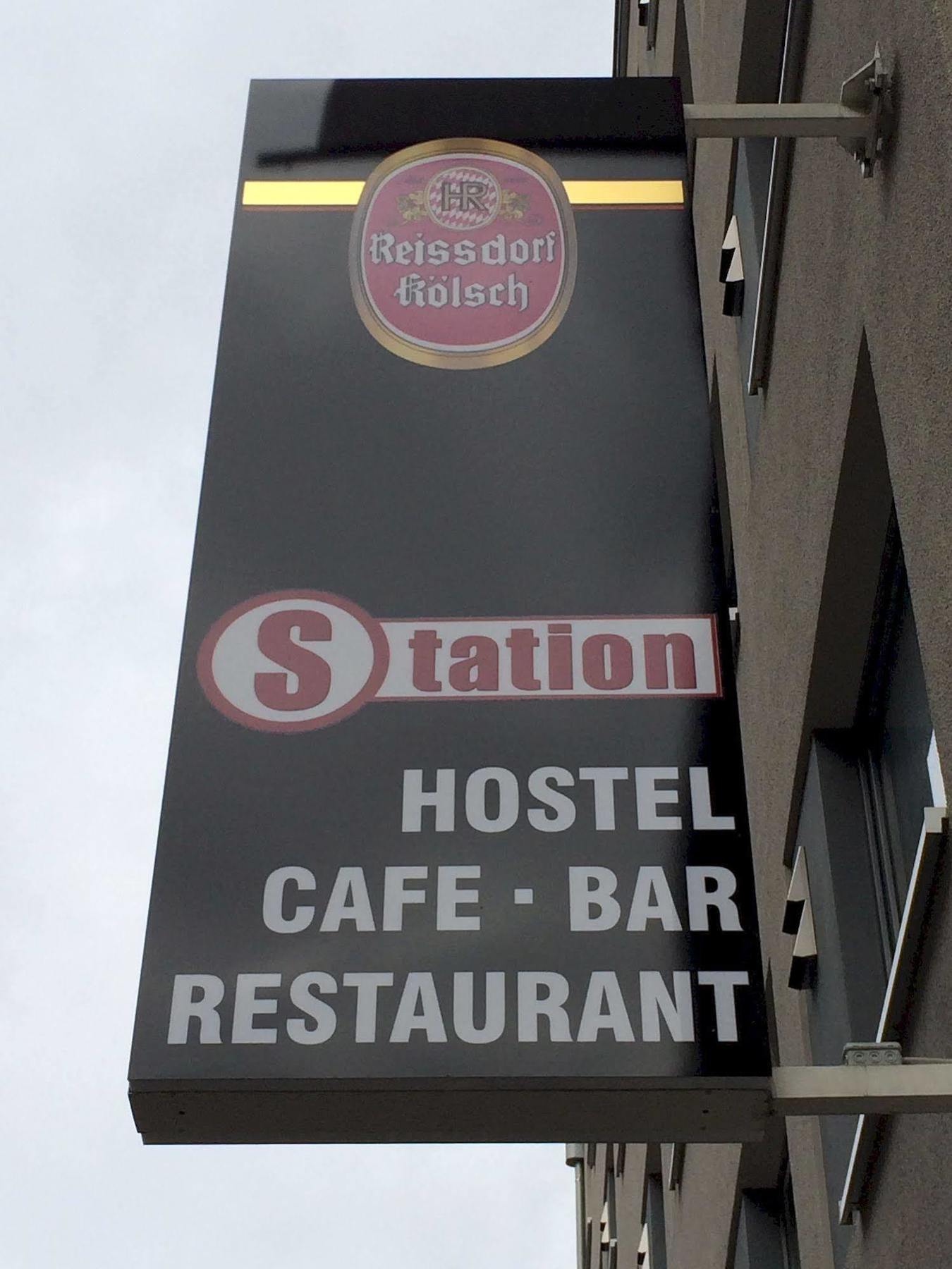 Station - Hostel For Backpackers Cologne Exterior photo